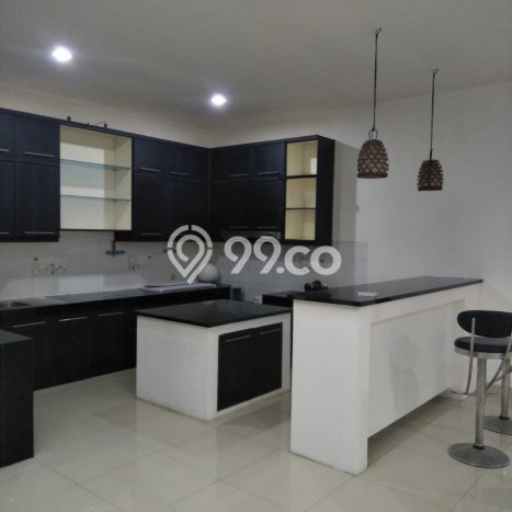 Disewakan Rumah Harga Terjangkau di Pondok Indah Jakarta Selatan dengan 3 Kamar Tidur Disewakan Rumah Harga Terjangkau di Pondok Indah Jakarta Selatan dengan 3 Kamar Tidur