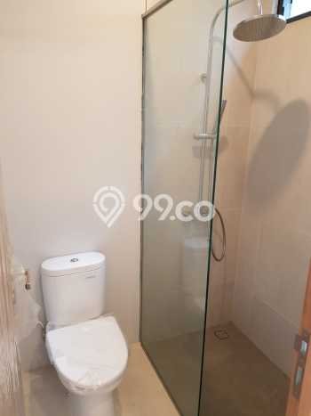 For Sale! Premium House LT 145m2 Desain Elegan di Setra Duta For Sale! Premium House LT 145m2 Desain Elegan di Setra Duta