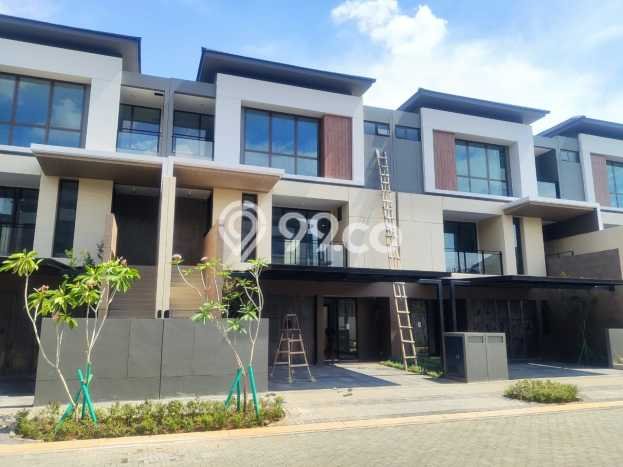 SPECIAL LISTING! Rumah area BSD, 5 KM, Akses Fasilitas, Luas 153m2m² Bangunan 262m2m² SPECIAL LISTING! Rumah area BSD, 5 KM, Akses Fasilitas, Luas 153m2m² Bangunan 262m2m²