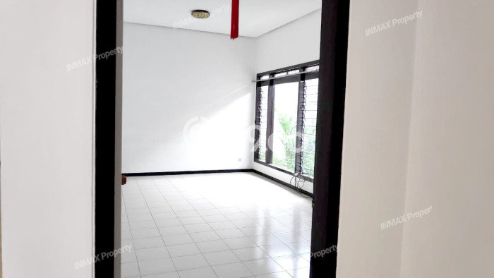 DIJUAL CEPAT! Rumah Siap Huni Lokasi Premium Lowokwaru, LT 320m2m² Bangunan 200m2m² DIJUAL CEPAT! Rumah Siap Huni Lokasi Premium Lowokwaru, LT 320m2m² Bangunan 200m2m²
