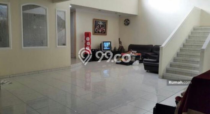 Rumah Nyaman dengan Luas Tanah 480m² di Kawasan Alam Sutera, Tangerang Rumah Nyaman dengan Luas Tanah 480m² di Kawasan Alam Sutera, Tangerang