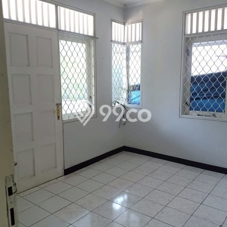 Disewakan segera rumah minimalis strategis 4 Kamar di Serpong, Tangerang Selatan Disewakan segera rumah minimalis strategis 4 Kamar di Serpong, Tangerang Selatan