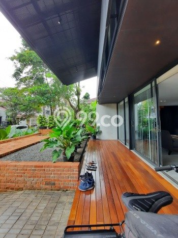Ready to Use! Premium House LT 216m2 Desain Elegan di Bintaro Ready to Use! Premium House LT 216m2 Desain Elegan di Bintaro