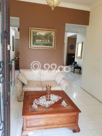 Rumah Elit Modern Tanpa Renovasi di Bintaro Jakarta Selatan Rumah Elit Modern Tanpa Renovasi di Bintaro Jakarta Selatan
