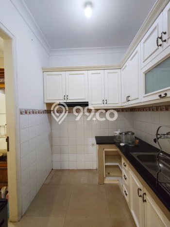 Rumah di Tebet, Jakarta Selatan, Luas 140m² LB 220m² Rumah di Tebet, Jakarta Selatan, Luas 140m² LB 220m²