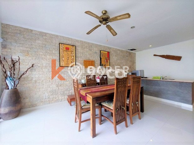 Rumah Bagus Disewakan di Seminyak, Badung LT 200m2, LB 200m2 Rumah Bagus Disewakan di Seminyak, Badung LT 200m2, LB 200m2