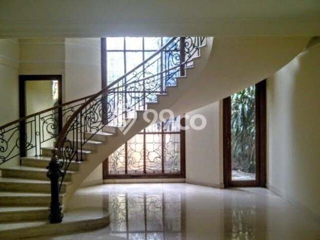 Rumah Disewakan Jakarta Selatan LT 1000m2 LB 700m2 Kawasan Ampera Rumah Disewakan Jakarta Selatan LT 1000m2 LB 700m2 Kawasan Ampera