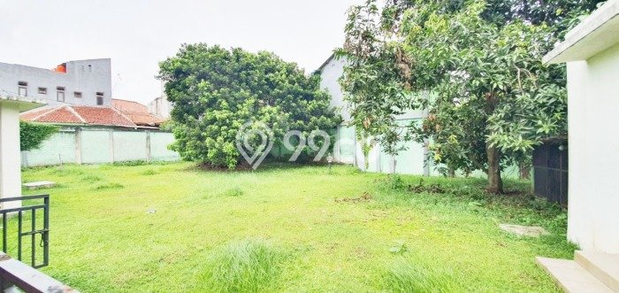 Rumah Mewah LB 500m2 Siap Pakai Desain Elegan di Bintaro, Jakarta Selatan Rumah Mewah LB 500m2 Siap Pakai Desain Elegan di Bintaro, Jakarta Selatan