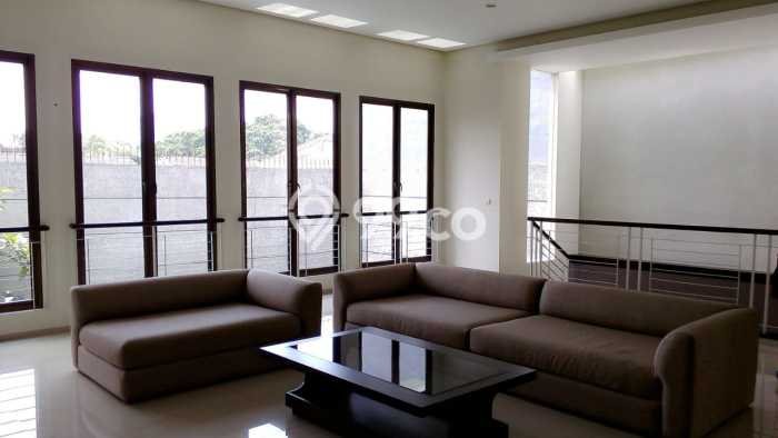 Sewa Rumah Nyaman di Kebayoran Baru Siap Huni dan Kondisi Bagus Sewa Rumah Nyaman di Kebayoran Baru Siap Huni dan Kondisi Bagus