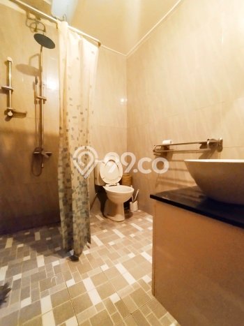 Rumah Luxury Modern Tanpa Renovasi di Pangkalan Jati Depok Rumah Luxury Modern Tanpa Renovasi di Pangkalan Jati Depok