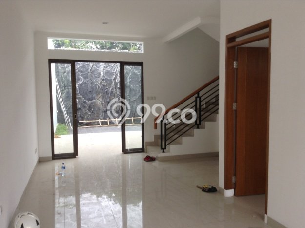 Rumah Strategis Modern Lb 135m2 di Regol, Bandung Rumah Strategis Modern Lb 135m2 di Regol, Bandung