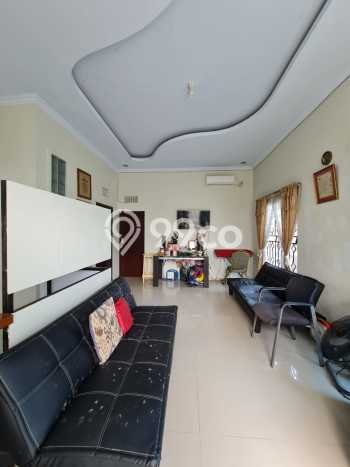 Rumah LT 166m² Fully Furnished di Jebres, Dekat Supermarket, Solo Rumah LT 166m² Fully Furnished di Jebres, Dekat Supermarket, Solo