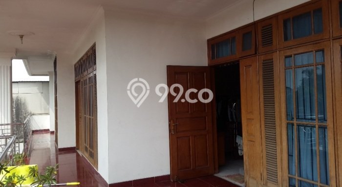 Rumah Elit Modern Tanpa Renovasi di Lebak Bulus Jakarta Selatan Rumah Elit Modern Tanpa Renovasi di Lebak Bulus Jakarta Selatan