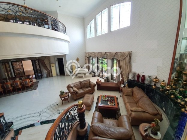 Hunian Mewah Dijual LT 800m2 di Kebayoran Lama, Jakarta Selatan Hunian Mewah Dijual LT 800m2 di Kebayoran Lama, Jakarta Selatan