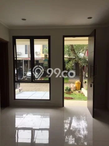 LOKASI STRATEGIS! Rumah di Graha Raya, Dekat Tol, 2 KT, Luas 45m² Bangunan 41m² LOKASI STRATEGIS! Rumah di Graha Raya, Dekat Tol, 2 KT, Luas 45m² Bangunan 41m²