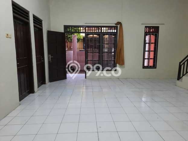 Rumah area Colomadu, 3 KT, Area Asri, LT 120m² LB 120m² Rumah area Colomadu, 3 KT, Area Asri, LT 120m² LB 120m²