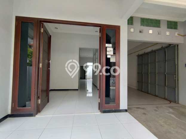Lokasi terbaik! Rumah siap pakai disewakan di Semarang Timur LB 120m2 Lokasi terbaik! Rumah siap pakai disewakan di Semarang Timur LB 120m2