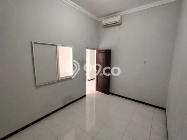 Lokasi terbaik! Rumah siap pakai disewakan di Semarang Timur LB 120m2 Lokasi terbaik! Rumah siap pakai disewakan di Semarang Timur LB 120m2