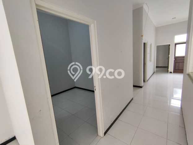 Lokasi terbaik! Rumah siap pakai disewakan di Semarang Timur LB 120m2 Lokasi terbaik! Rumah siap pakai disewakan di Semarang Timur LB 120m2