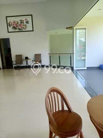 Dijual Rumah Premium dengan Fasilitas Sekitar Lengkap di Serpong, Tangerang Selatan Dijual Rumah Premium dengan Fasilitas Sekitar Lengkap di Serpong, Tangerang Selatan