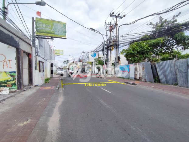 Rumah Elit LB 38m2 Siap Pakai Desain Elegan di Seminyak, Badung Rumah Elit LB 38m2 Siap Pakai Desain Elegan di Seminyak, Badung