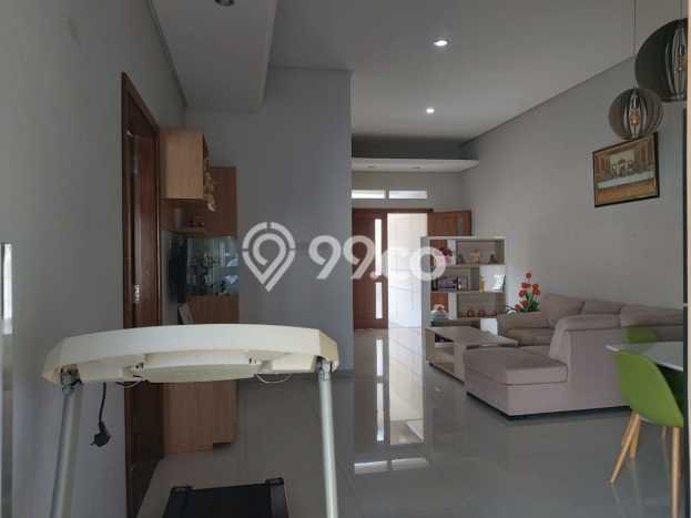 Dijual Rumah Premium dengan Fasilitas Sekitar Lengkap di Solo Baru, Solo Dijual Rumah Premium dengan Fasilitas Sekitar Lengkap di Solo Baru, Solo