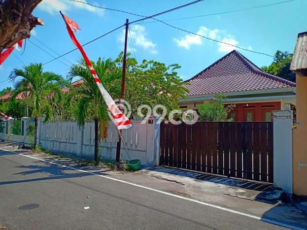 Siap Huni Hunian Elit 4 Kamar di Laweyan Dekat ke Mana Saja Siap Huni Hunian Elit 4 Kamar di Laweyan Dekat ke Mana Saja