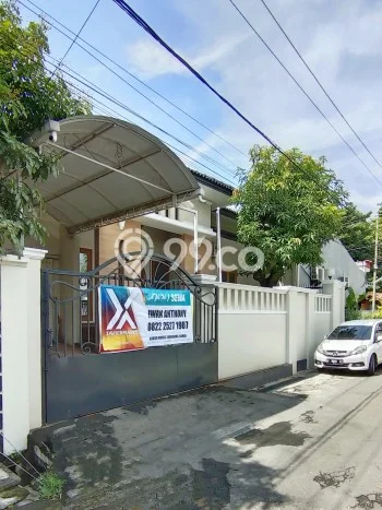 Disewakan Rumah Konsep Modern di Semarang Tengah Semarang dengan 3 Kamar Disewakan Rumah Konsep Modern di Semarang Tengah Semarang dengan 3 Kamar