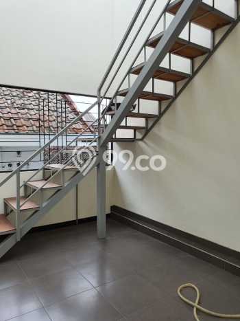 Rumah 2 KT 2 KM di Kawasan Setiabudi, Bandung Rumah 2 KT 2 KM di Kawasan Setiabudi, Bandung