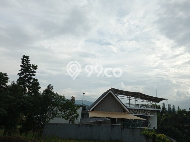 Hunian Mewah LB 269m2 Siap Pakai Desain Elegan di Sentul City, Bogor Hunian Mewah LB 269m2 Siap Pakai Desain Elegan di Sentul City, Bogor