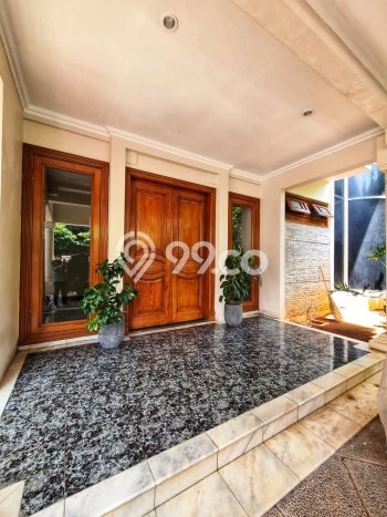 Rumah Luxury Modern Tanpa Renovasi di Lebak Bulus Jakarta Selatan Rumah Luxury Modern Tanpa Renovasi di Lebak Bulus Jakarta Selatan