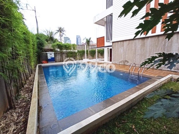 Dijual Rumah Premium dengan Fasilitas Sekitar Lengkap di Cilandak, Jakarta Selatan Dijual Rumah Premium dengan Fasilitas Sekitar Lengkap di Cilandak, Jakarta Selatan