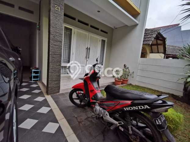 Rumah Modern Cantik 4 Kamar Siap Huni di Cinere Rumah Modern Cantik 4 Kamar Siap Huni di Cinere