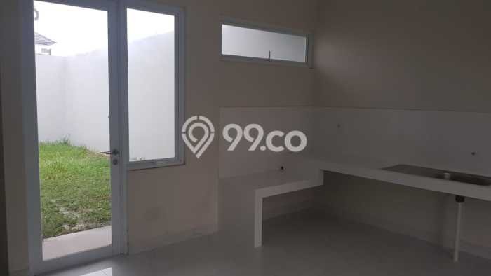 BEST LOCATION! Rumah di Mustikajaya, Dekat Stasiun, 3 KM, LT 140m² LB 100m² BEST LOCATION! Rumah di Mustikajaya, Dekat Stasiun, 3 KM, LT 140m² LB 100m²