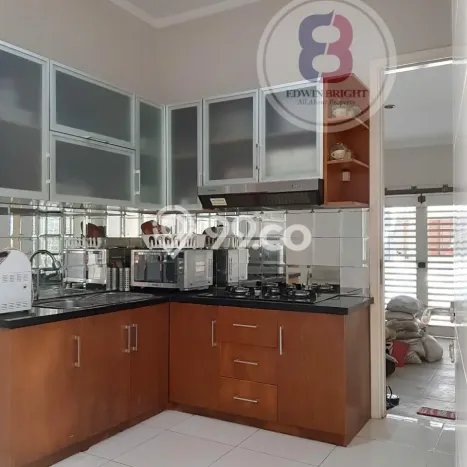 Rumah Elit LB 150m2 Siap Pakai Desain Elegan di Bintaro, Tangerang Selatan Rumah Elit LB 150m2 Siap Pakai Desain Elegan di Bintaro, Tangerang Selatan