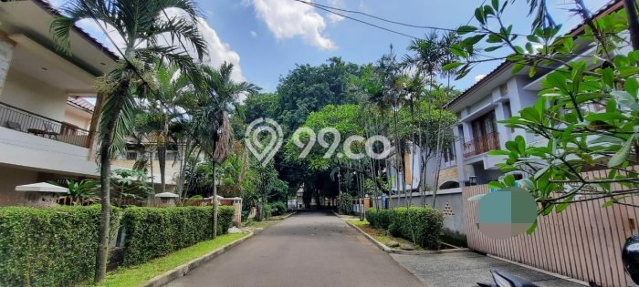 Ready to Use! Premium House LT 436m2 Desain Elegan di patra kuningan Ready to Use! Premium House LT 436m2 Desain Elegan di patra kuningan
