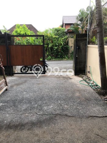 Disewakan Rumah Murah di Petitenget Badung dengan 3 KT Disewakan Rumah Murah di Petitenget Badung dengan 3 KT