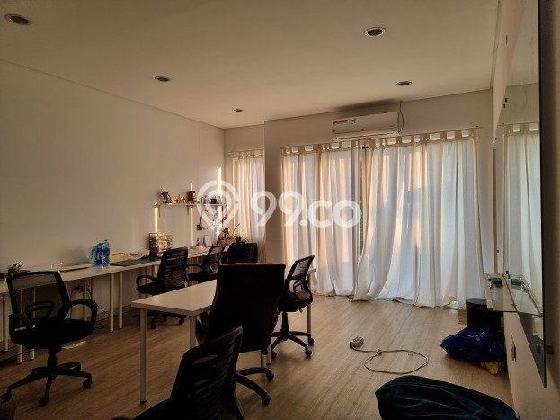 Jarang Ada! Rumah Kontrakan 4 Kamar Bagus Siap Huni Puri Mansion Jarang Ada! Rumah Kontrakan 4 Kamar Bagus Siap Huni Puri Mansion