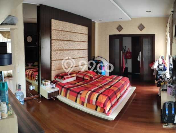 Rumah Luxury Modern Tanpa Renovasi di Kota Baru Parahyangan Bandung Rumah Luxury Modern Tanpa Renovasi di Kota Baru Parahyangan Bandung