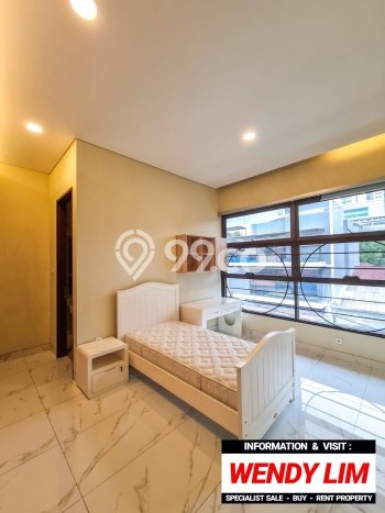 Rumah Mewah Dijual LT 210m2 di Kebayoran Baru, Jakarta Selatan Rumah Mewah Dijual LT 210m2 di Kebayoran Baru, Jakarta Selatan