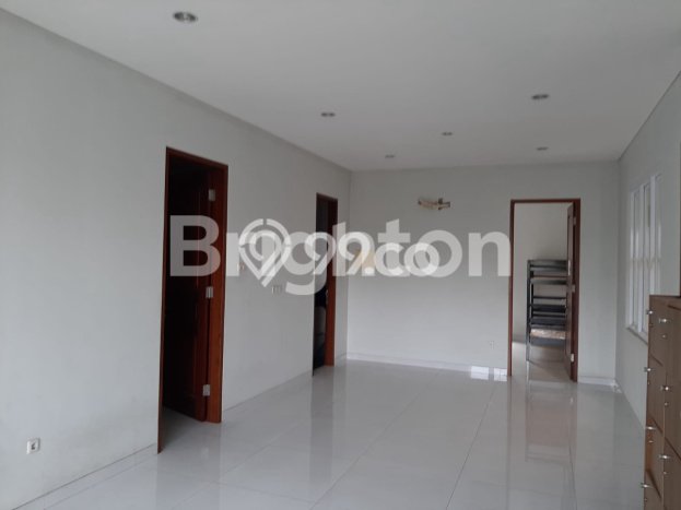 Rumah Siap Pakai area Karang Tengah, Tangerang, Luas 200m² LB 350m² Rumah Siap Pakai area Karang Tengah, Tangerang, Luas 200m² LB 350m²