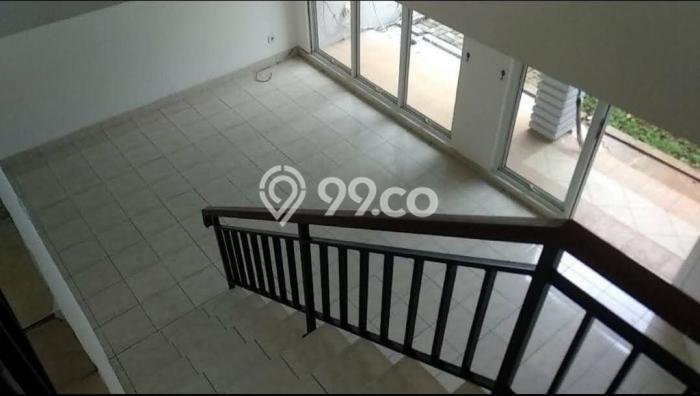 Rumah Asri di Cinere, Dekat Cinere, Jakarta Selatan, Jakarta Selatan - 3 KT Rumah Asri di Cinere, Dekat Cinere, Jakarta Selatan, Jakarta Selatan - 3 KT