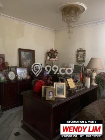 Jual Rumah Luas Elegan Dengan View Eksklusif di Simprug, Jakarta Selatan Jual Rumah Luas Elegan Dengan View Eksklusif di Simprug, Jakarta Selatan