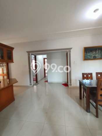 Disewakan! Rumah 6 Kamar Tidur &
4 Kamar Mandi di Geger Kalong, Bandung Disewakan! Rumah 6 Kamar Tidur &
4 Kamar Mandi di Geger Kalong, Bandung