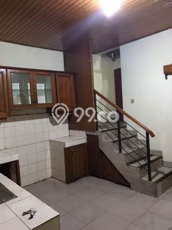 Disewakan! Rumah 4 Kamar Tidur &
3 Kamar Mandi di Buah Batu, Bandung Disewakan! Rumah 4 Kamar Tidur &
3 Kamar Mandi di Buah Batu, Bandung