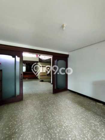 Jarang Ada! Rumah Kontrakan 4 Kamar Nyaman Siap Huni Turangga Jarang Ada! Rumah Kontrakan 4 Kamar Nyaman Siap Huni Turangga