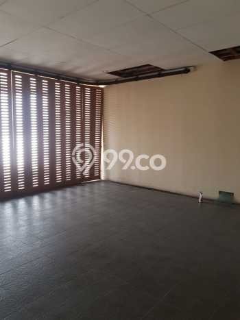 For Sale! Luxury House LT 984m2 Desain Modern di Ampera For Sale! Luxury House LT 984m2 Desain Modern di Ampera