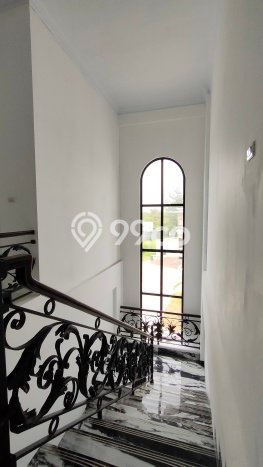 Rumah Elit Modern Siap Huni di Sentul City Bogor Rumah Elit Modern Siap Huni di Sentul City Bogor
