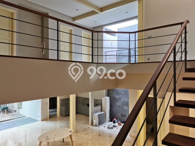 Jual Rumah Luas Megah Dengan View Eksklusif di Manggarai, Jakarta Selatan Jual Rumah Luas Megah Dengan View Eksklusif di Manggarai, Jakarta Selatan