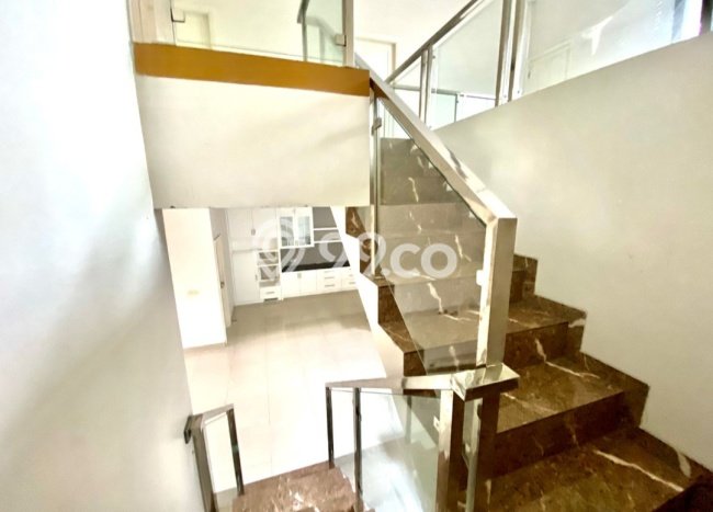 Rumah Asri area Serpong Villa Melati Mas, Tangerang Selatan, Luas 209m² Bangunan 236m² Rumah Asri area Serpong Villa Melati Mas, Tangerang Selatan, Luas 209m² Bangunan 236m²